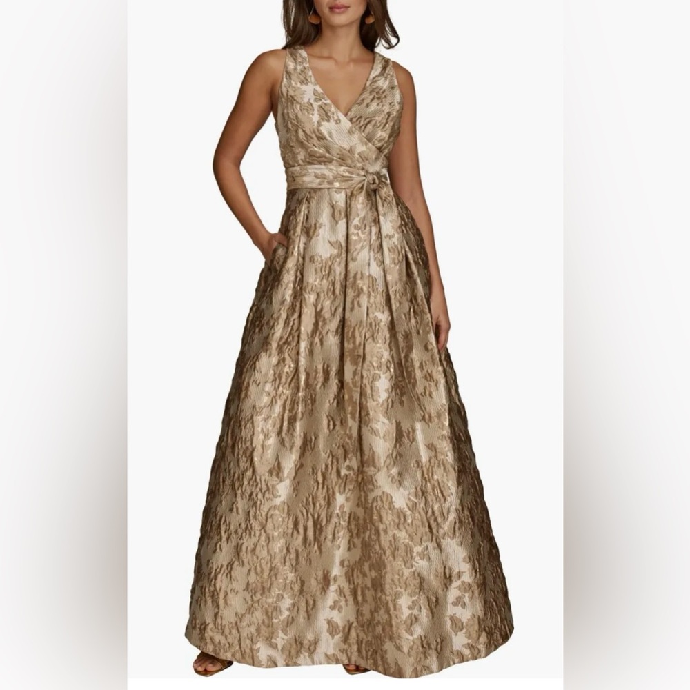Donna Karan New York metallic brocade sleeveless wrap effect ball gown size 2